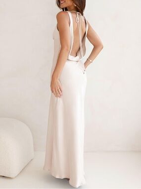Elegant Backless Satin Maxi Dress in Soft Cream